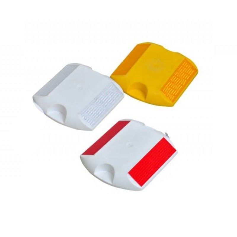 Tachas reflectivas Provial Ecuador